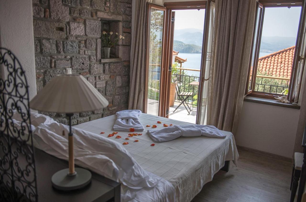 Villa Grand View Rhea Mithimna Exterior foto